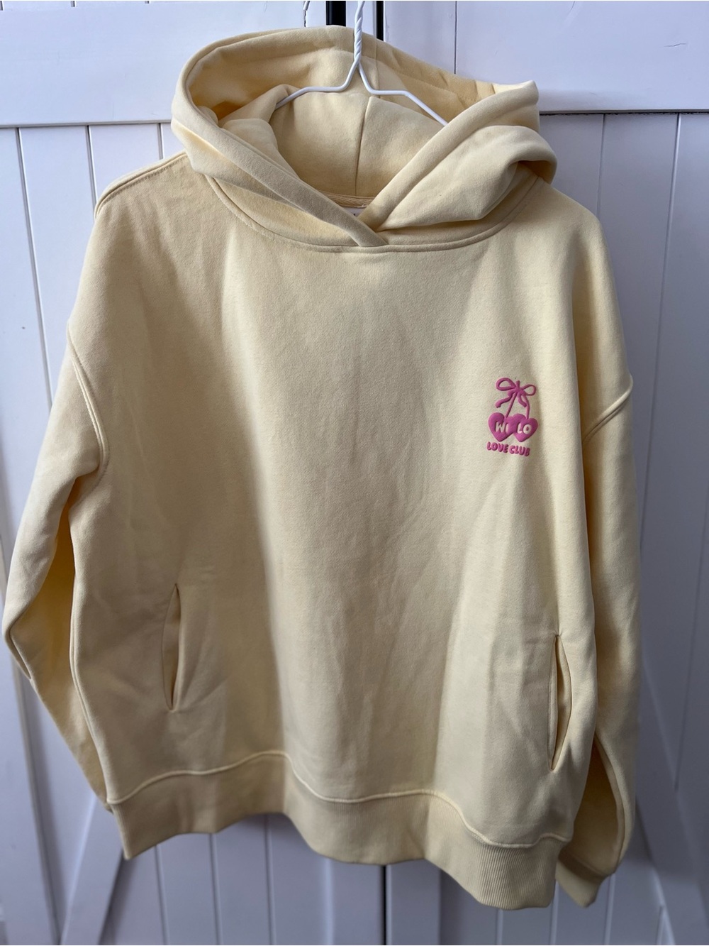 WILO Hoodie NWOT - Picture 2 of 4